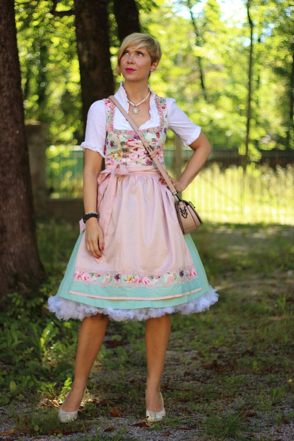 Dirndl von Amy Vermont, Tracht, florales Muster, Volksfest, Wiesn, Oktoberfest