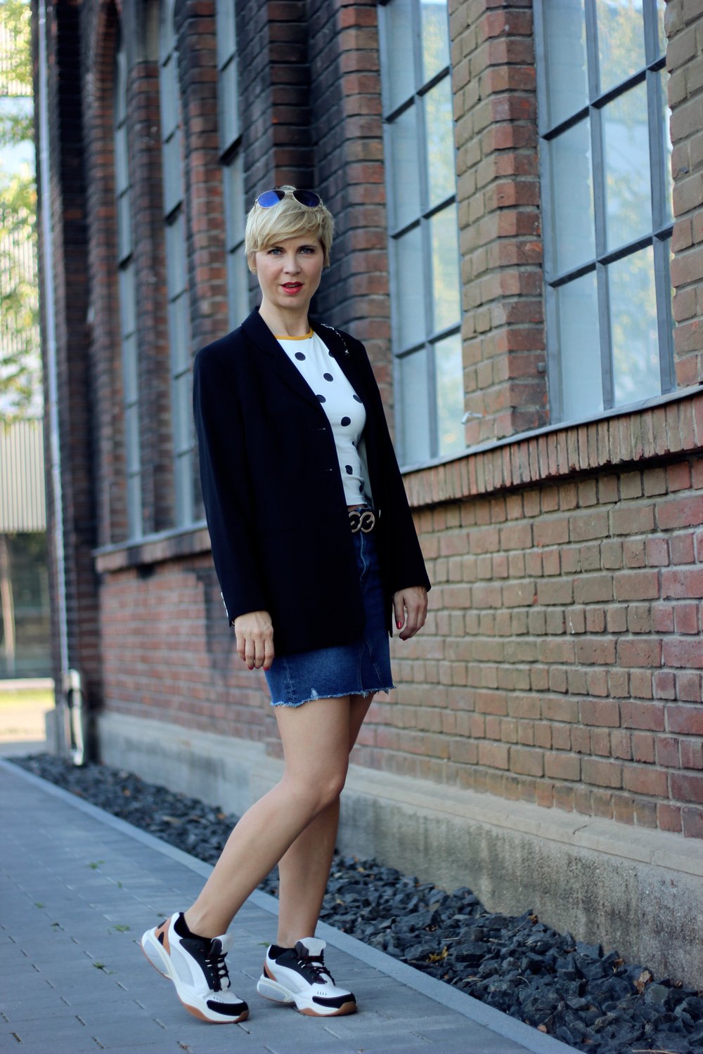 Conny-Doll-Lifestyle: Ladybloggers, Aktion, Vintage, Vintage-Blazer meets Jeans-Mini, Herbsttrend 2018