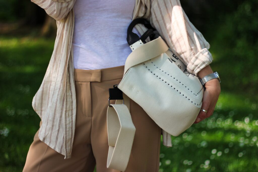 conny doll lifestyle: Sommerstyle, Valentino, Tasche, Details, 