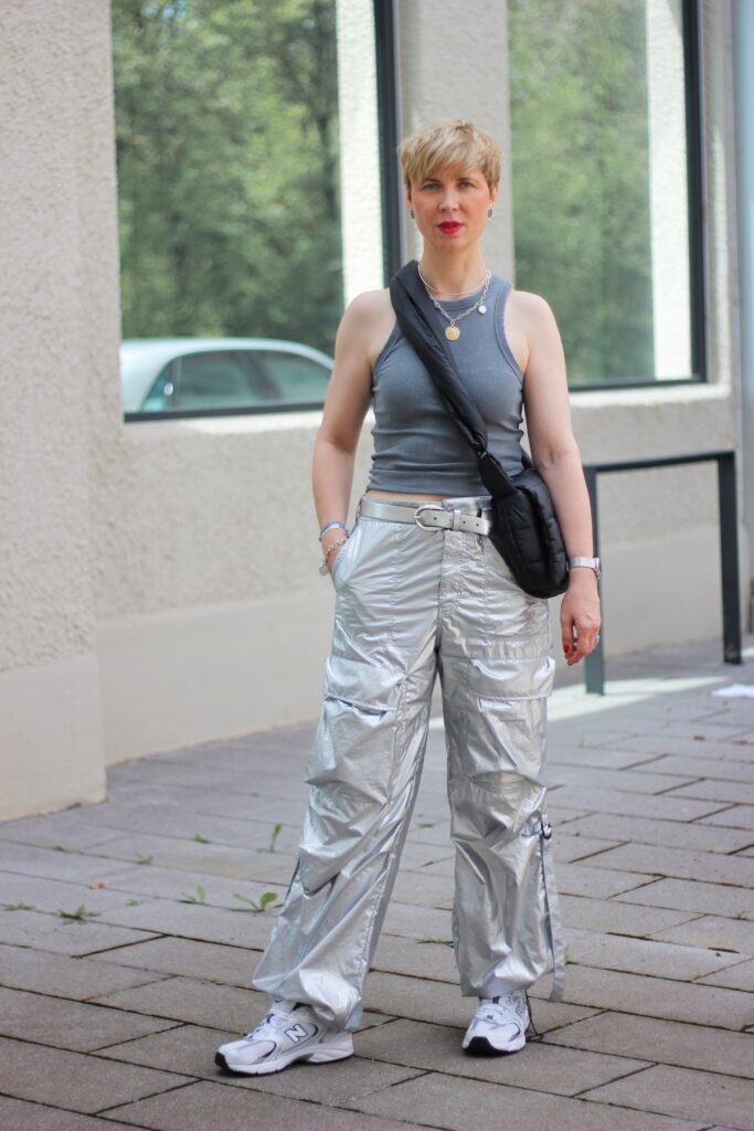 conny doll lifestyle: Metallic-Trend im Alltag oder nur für die Party?